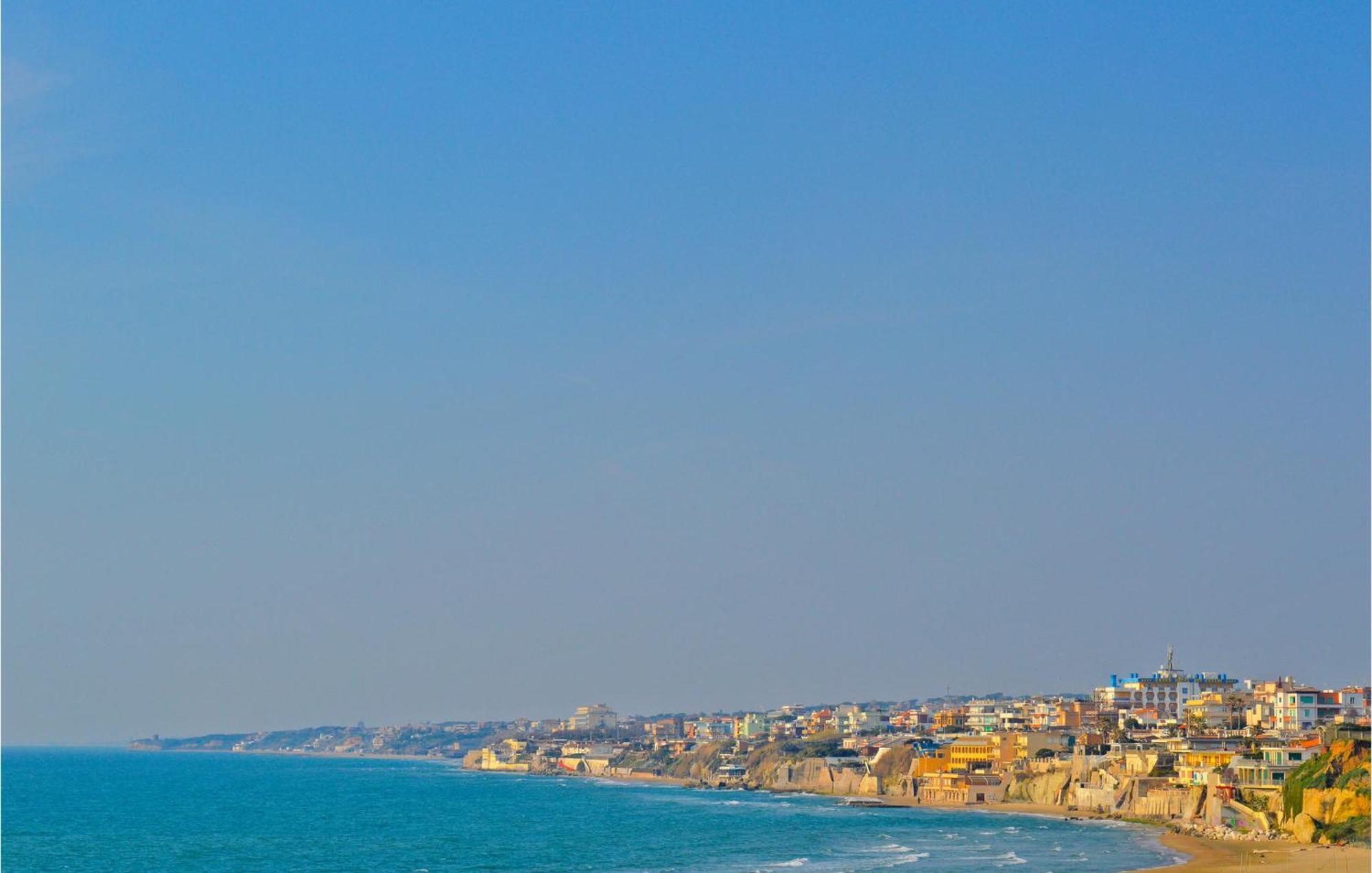 Beautiful Home In Fiumicino With Wifi Extérieur photo